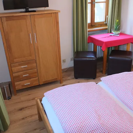 Πανσιόν Tiroler Landgasthaus Besenkammerl Kipfenberg