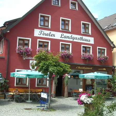 Tiroler Landgasthaus Besenkammerl