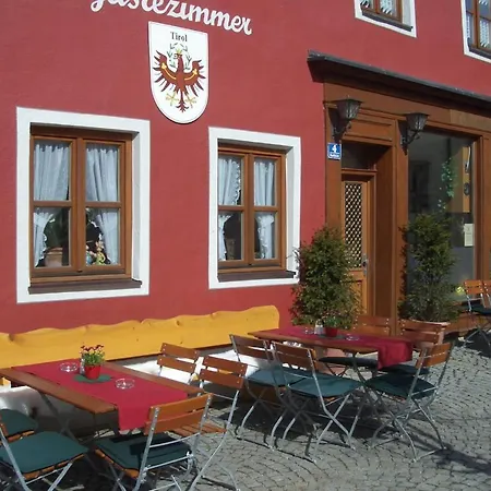 Tiroler Landgasthaus Besenkammerl Penzion