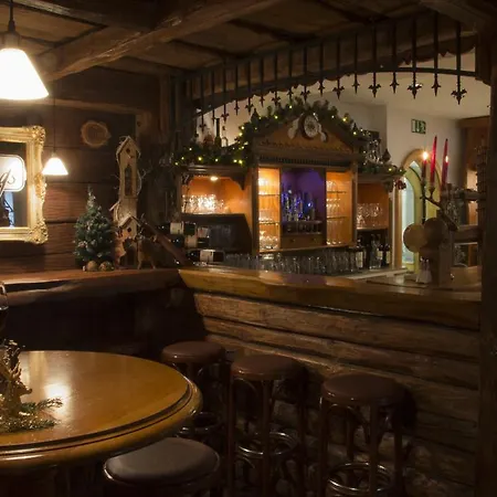 Penzion Tiroler Landgasthaus Besenkammerl