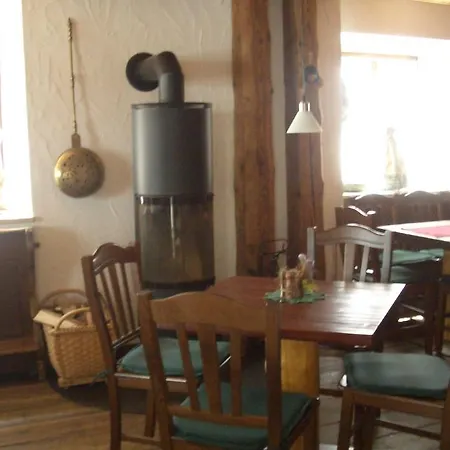 Penzion Tiroler Landgasthaus Besenkammerl