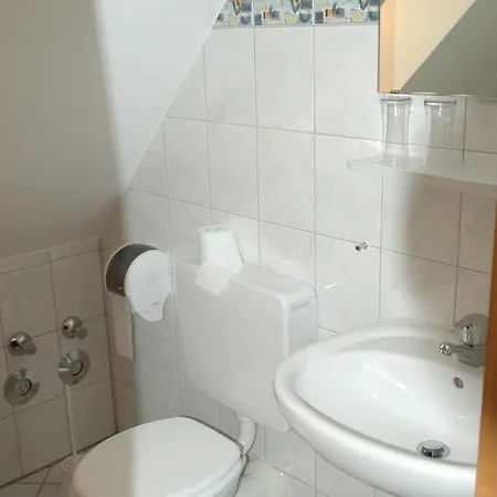 Tiroler Landgasthaus Besenkammerl Penzion Kipfenberg