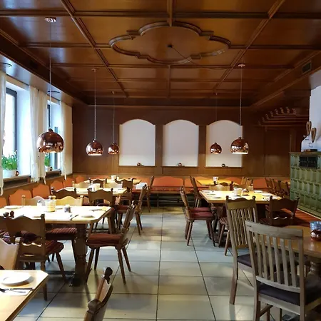 Guest house Tiroler Landgasthaus Besenkammerl 3*