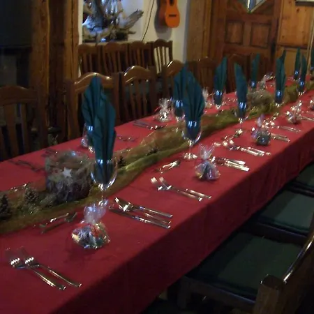 Tiroler Landgasthaus Besenkammerl 3*