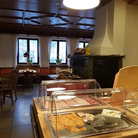 Tiroler Landgasthaus Besenkammerl Penzion
